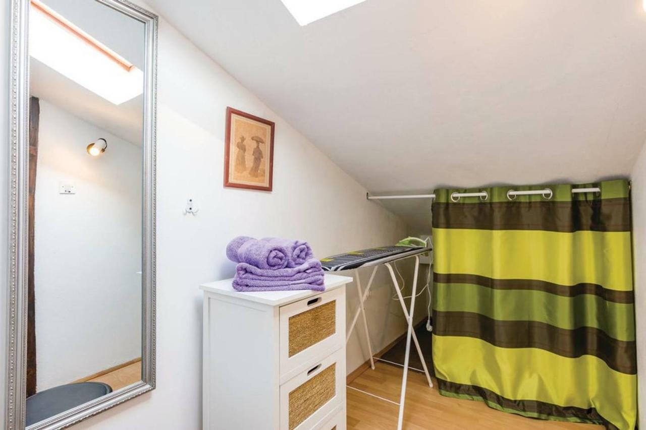 Apartment Rosa 2 Ровин Екстериор снимка