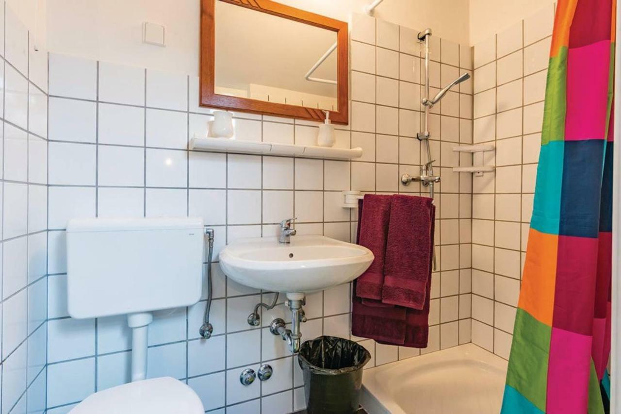 Apartment Rosa 2 Ровин Екстериор снимка